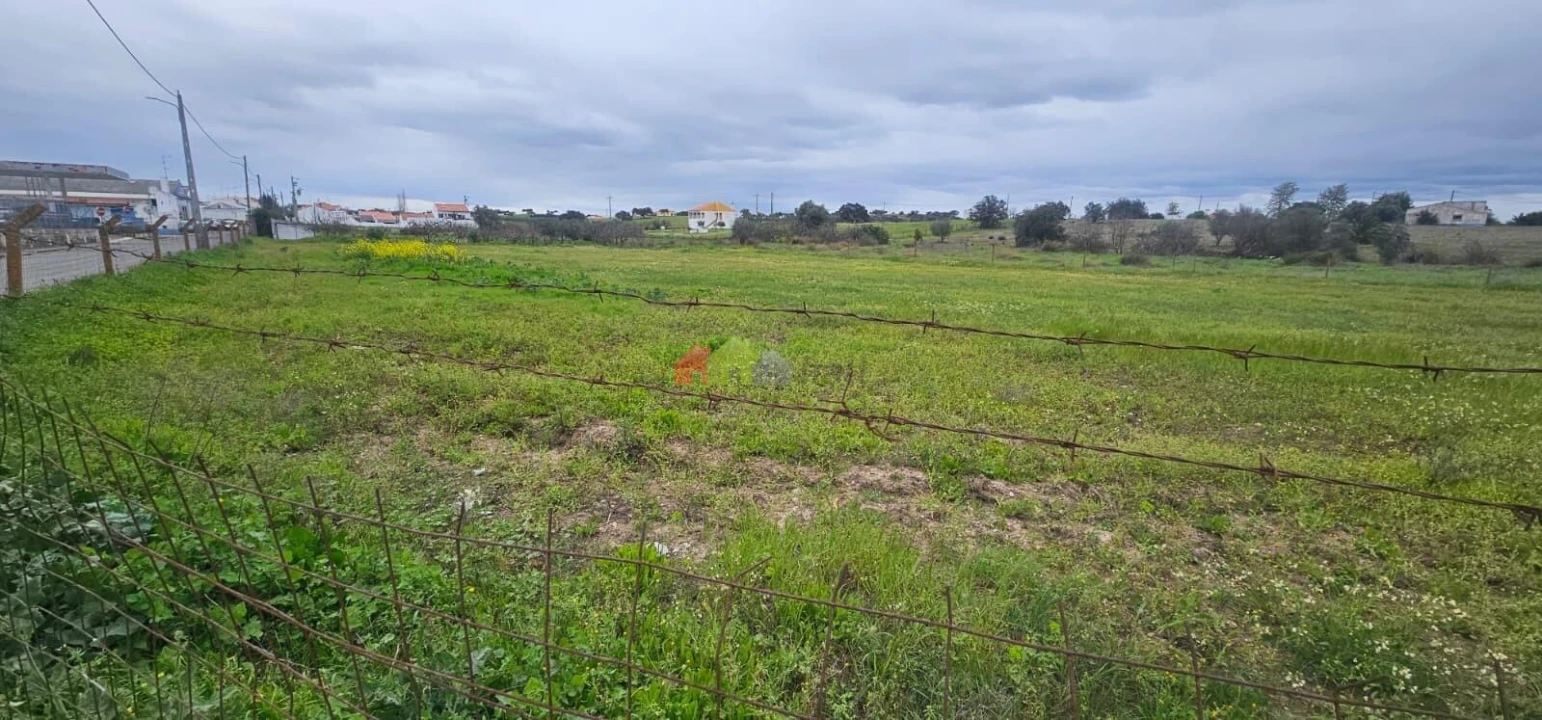 Terreno para Venda em Nossa Senhora das Neves Foto 2
