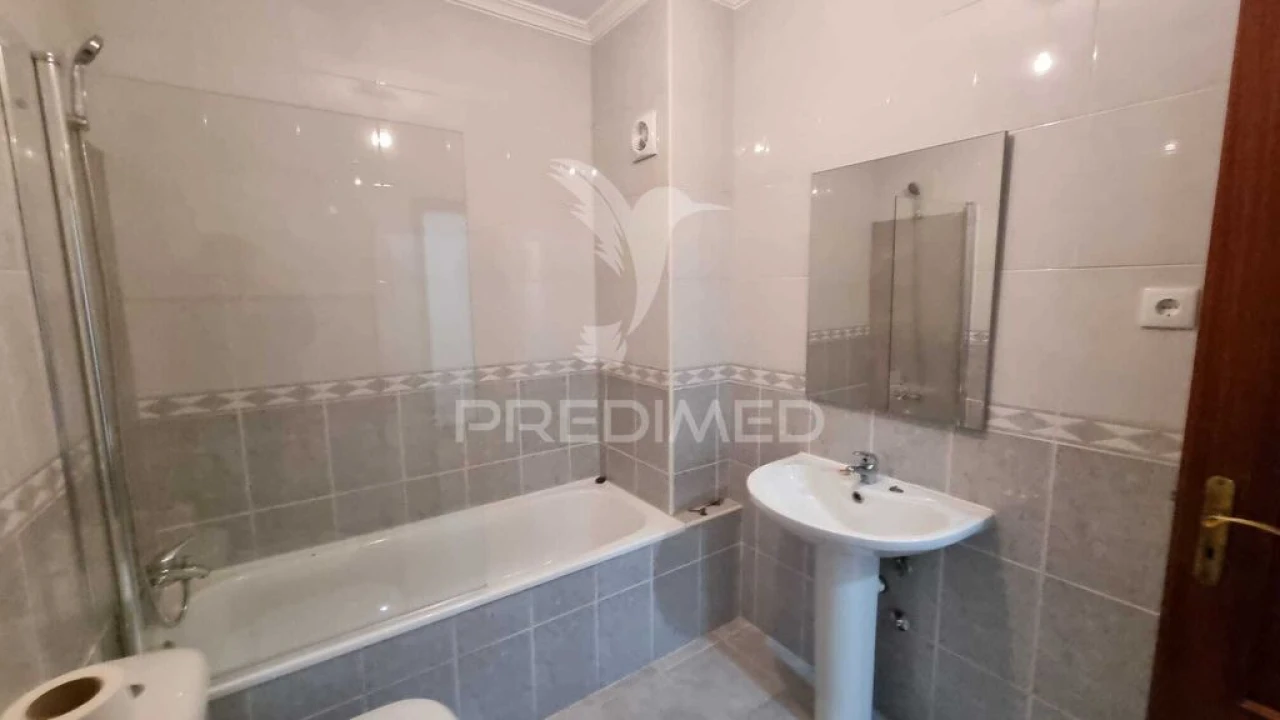 Apartamento T3 para Venda em Ancede e Ribadouro Foto 5