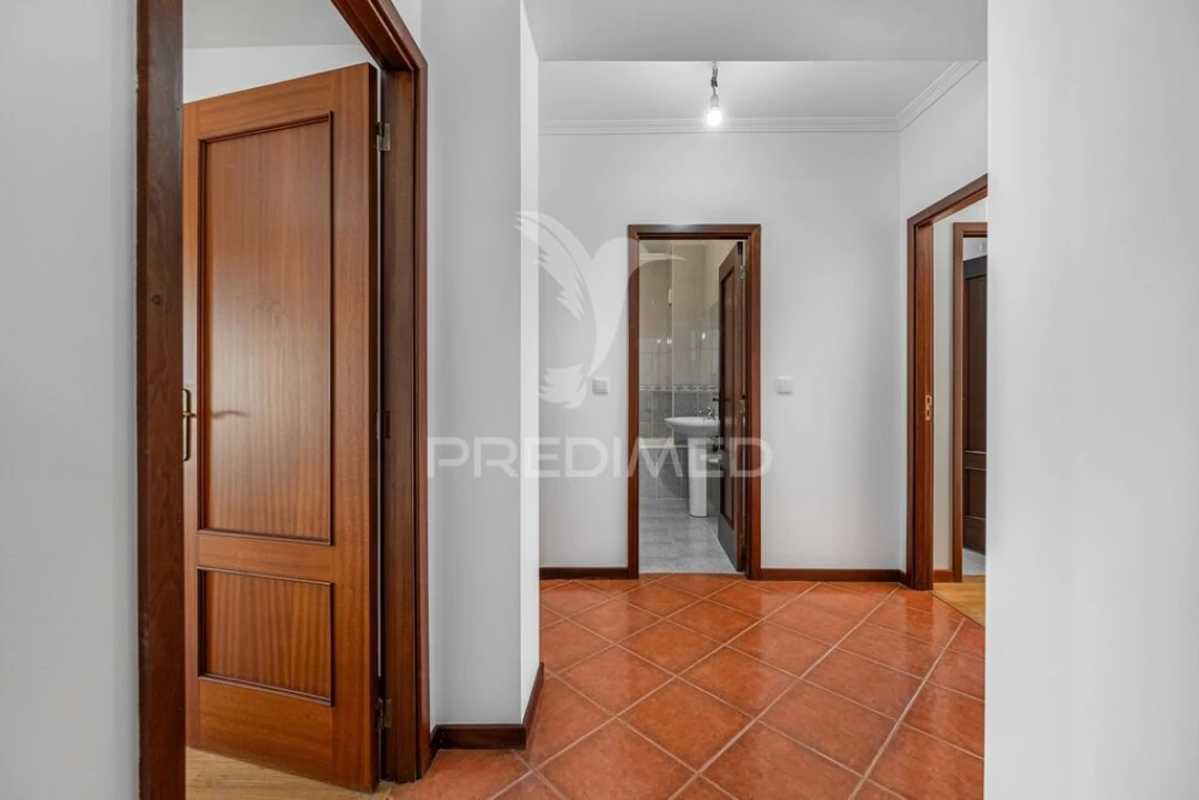 Apartamento T3 para Venda em Ancede e Ribadouro Foto 12