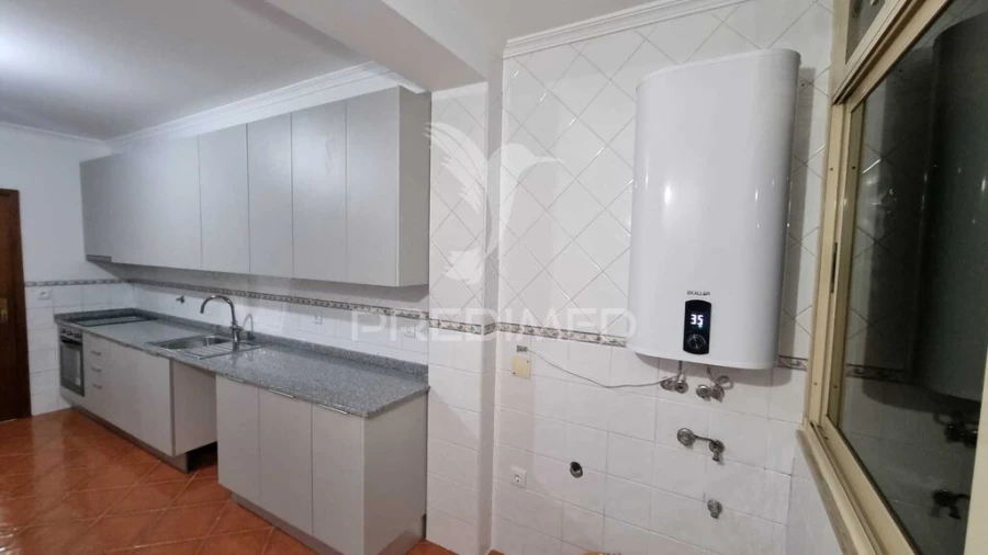 Apartamento T3 para Venda em Ancede e Ribadouro Foto 4
