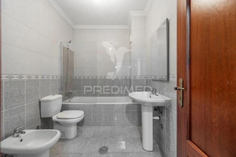 Apartamento T3 para Venda em Ancede e Ribadouro Foto 15