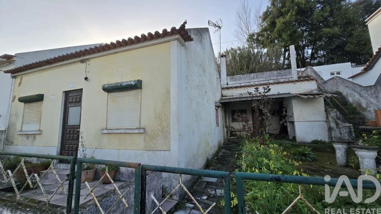 Moradia T2 para Venda em Bombarral e Vale Covo Foto 3