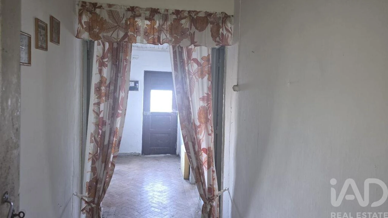 Moradia T2 para Venda em Bombarral e Vale Covo Foto 7