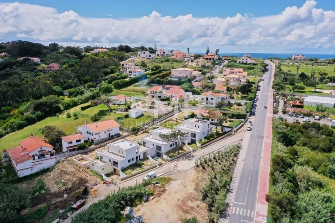 Moradia T4 para Venda em Colares Foto 10