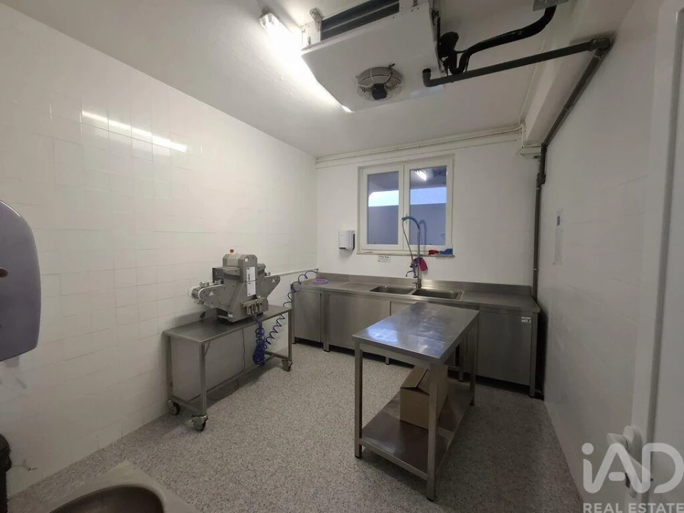 Loja para Venda em Pena, Quintã e Vila Cova Foto 23