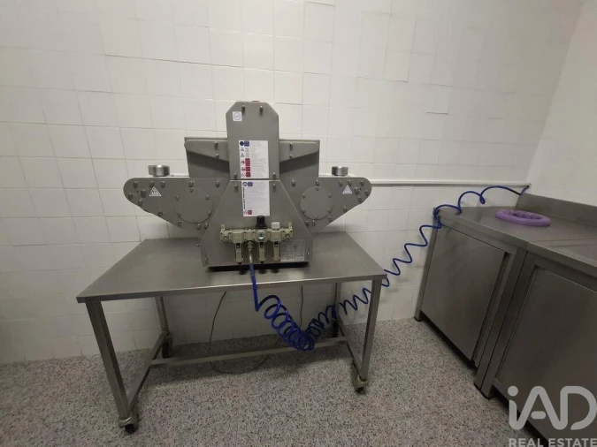 Loja para Venda em Pena, Quintã e Vila Cova Foto 24