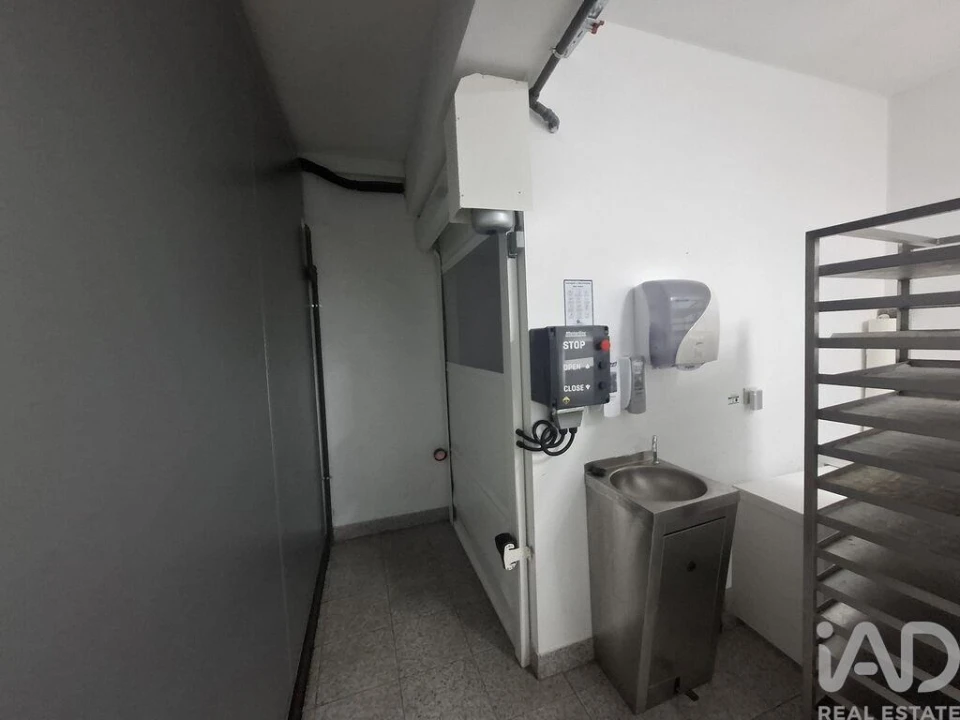 Loja para Venda em Pena, Quintã e Vila Cova Foto 9