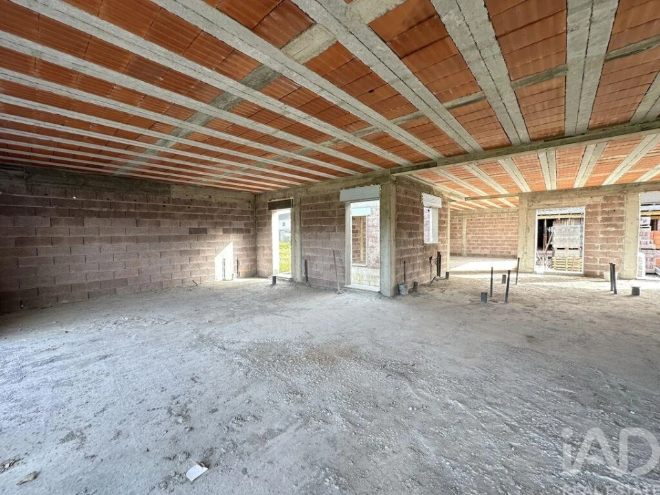 Moradia T3 para Venda em Perelhal Foto 1