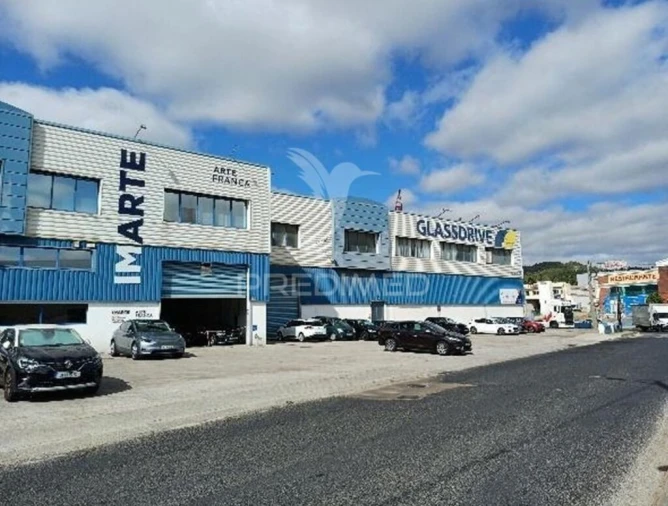 Armazém para Venda em Alverca do Ribatejo e Sobralinho Foto 5