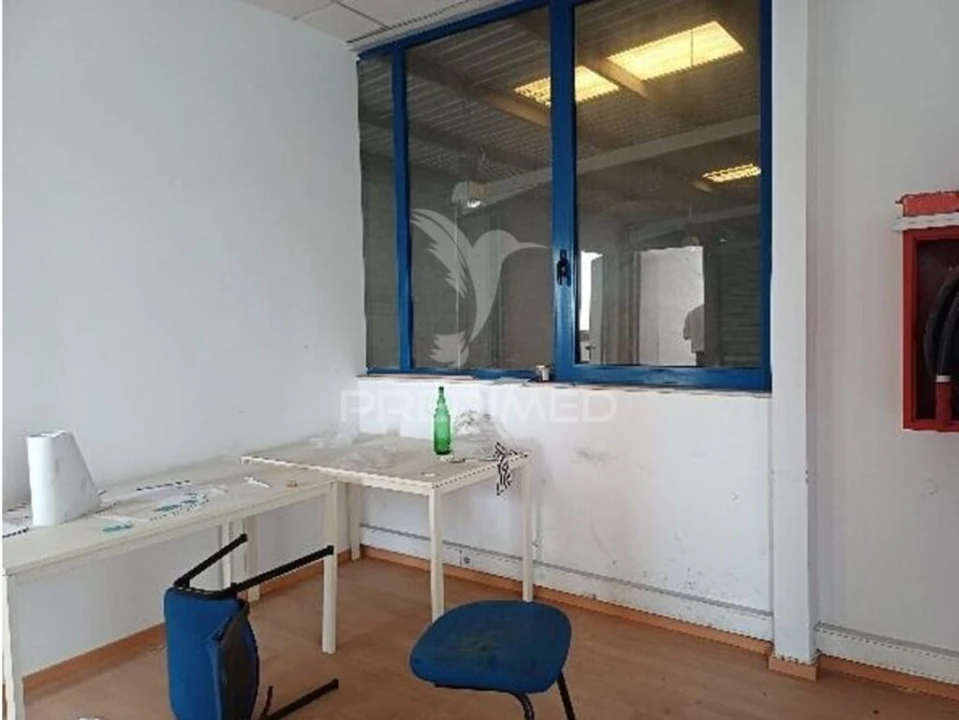 Armazém para Venda em Alverca do Ribatejo e Sobralinho Foto 15