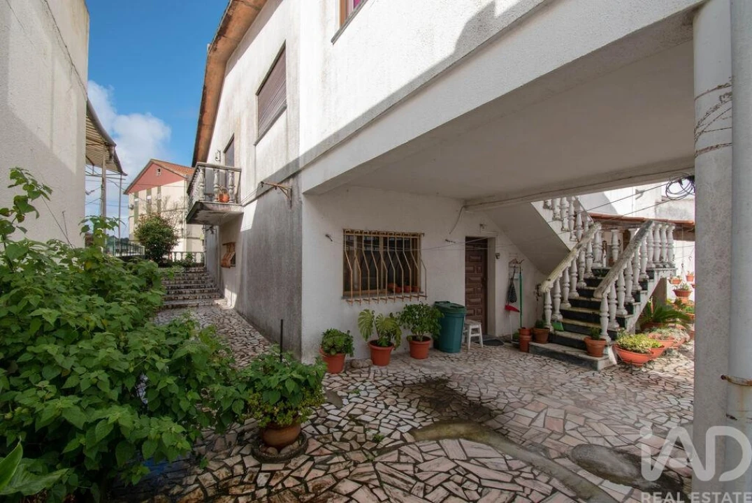 Moradia T3 para Venda em Marinha Grande Foto 33