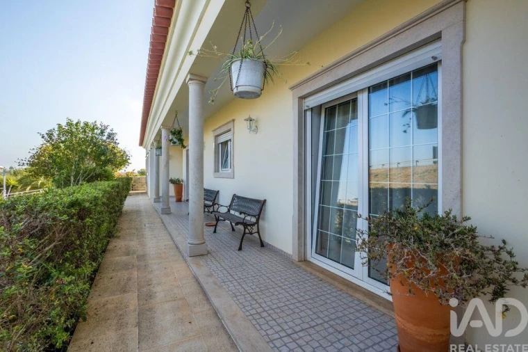 Moradia T5 para Venda em São Martinho do Porto Foto 20