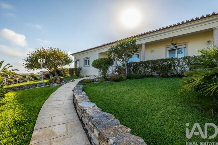 Moradia T5 para Venda em São Martinho do Porto Foto 32