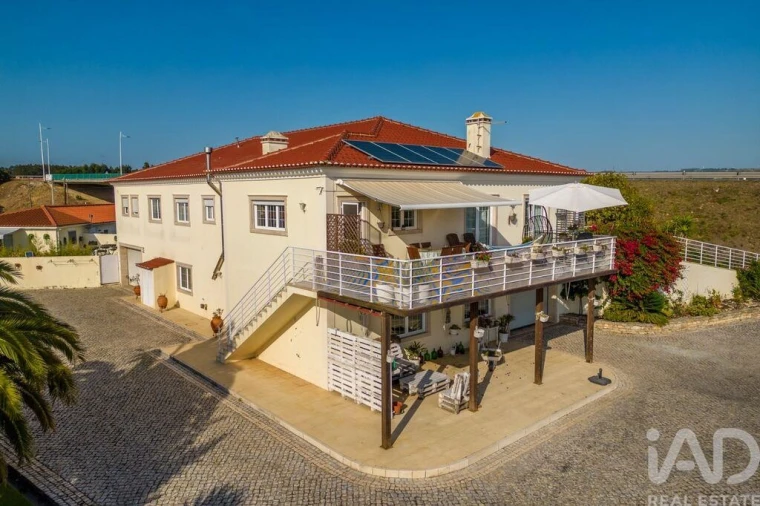 Moradia T5 para Venda em São Martinho do Porto Foto 6