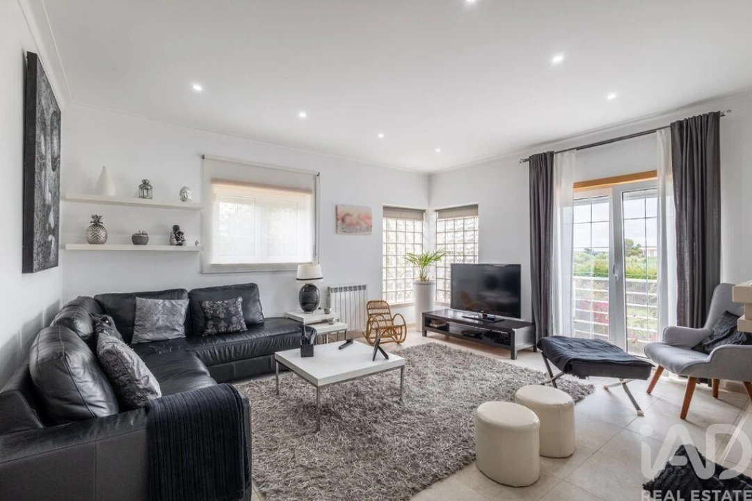 Moradia T5 para Venda em São Martinho do Porto Foto 9