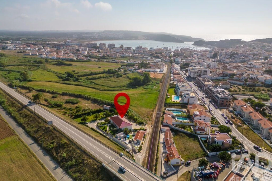 Moradia T5 para Venda em São Martinho do Porto Foto 25