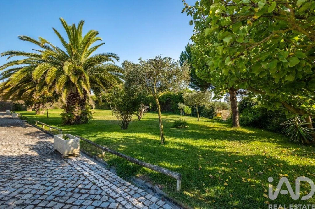 Moradia T5 para Venda em São Martinho do Porto Foto 23