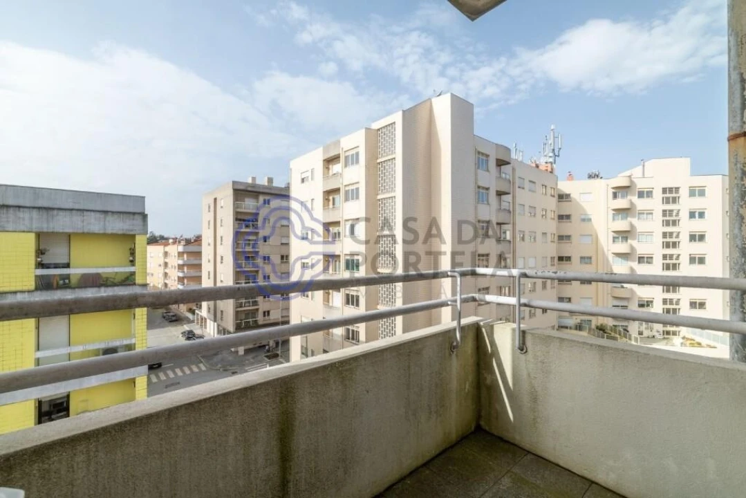 Apartamento T2 para Venda em Cidade da Maia Foto 23