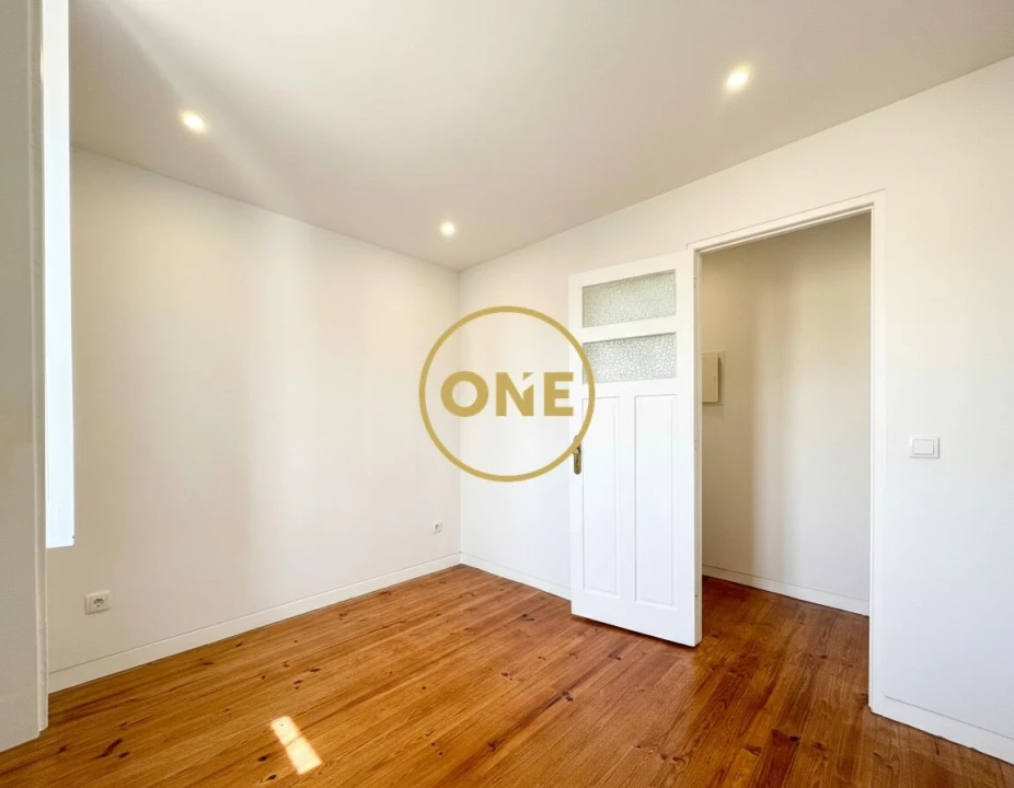 Apartamento T2 para Venda em Mafamude e Vilar do Paraíso Foto 6