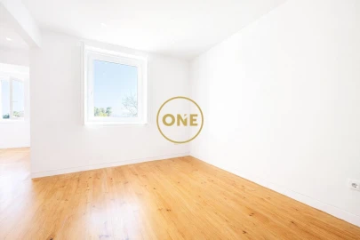 Apartamento T2 para Venda em Mafamude e Vilar do Paraíso