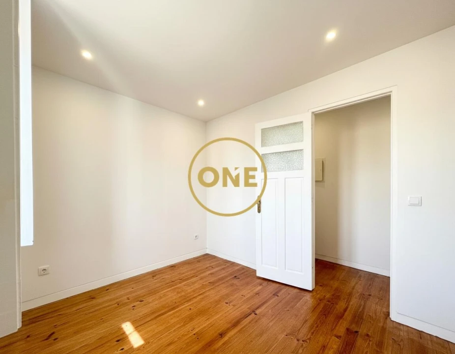 Apartamento T2 para Venda em Mafamude e Vilar do Paraíso Foto 10