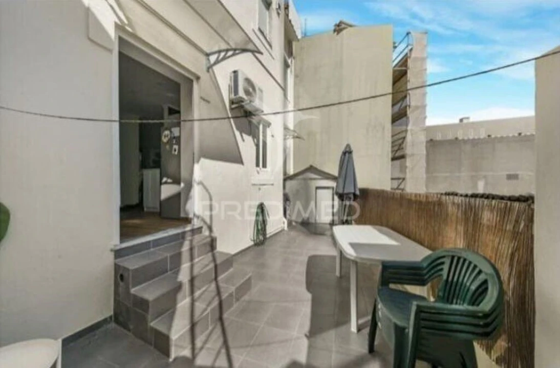 Apartamento T2 para Venda em Marvila Foto 11