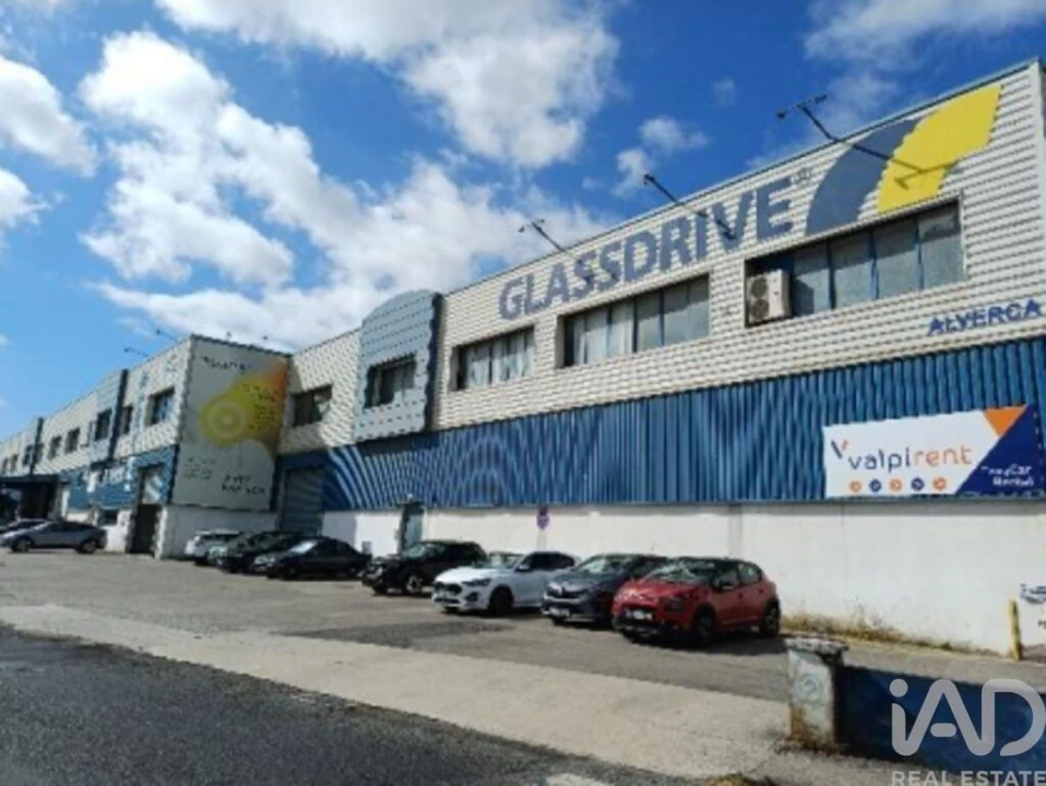 Armazém para Venda em Alverca do Ribatejo e Sobralinho Foto 3