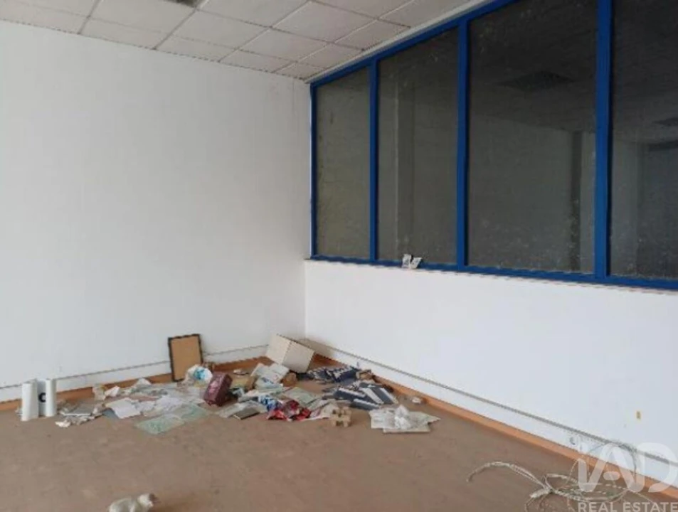 Armazém para Venda em Alverca do Ribatejo e Sobralinho Foto 16