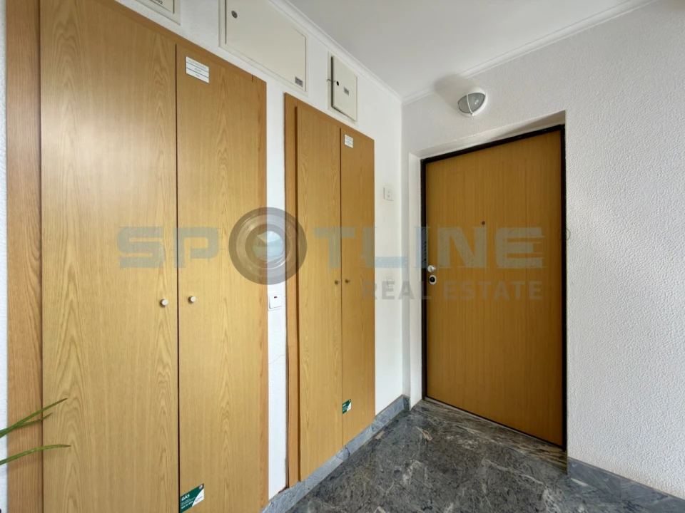 Apartamento T2 para Arrendamento em Lagos (São Sebastião e Santa Maria) Foto 7