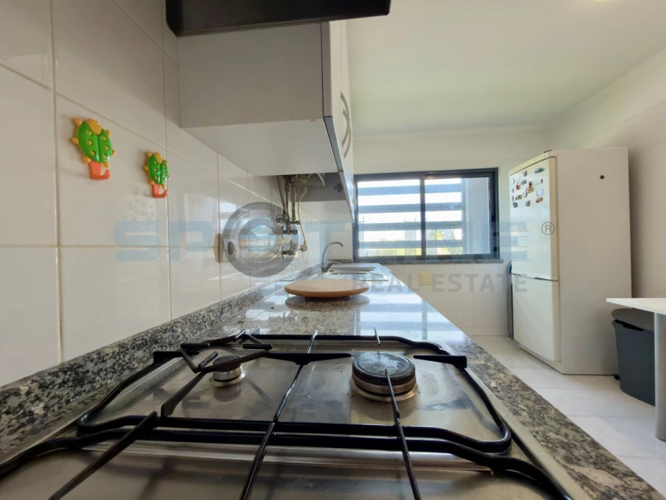 Apartamento T2 para Arrendamento em Lagos (São Sebastião e Santa Maria) Foto 22