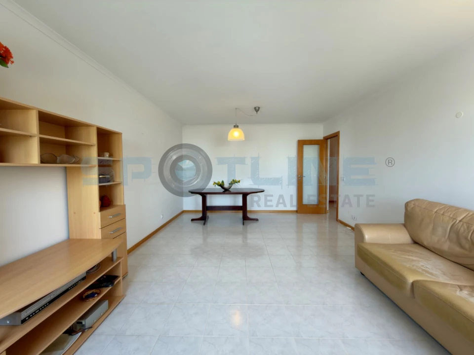 Apartamento T2 para Arrendamento em Lagos (São Sebastião e Santa Maria) Foto 12