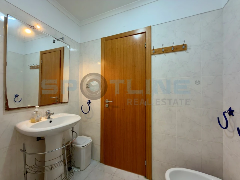 Apartamento T2 para Arrendamento em Lagos (São Sebastião e Santa Maria) Foto 29