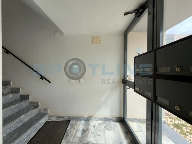 Apartamento T2 para Arrendamento em Lagos (São Sebastião e Santa Maria) Foto 2