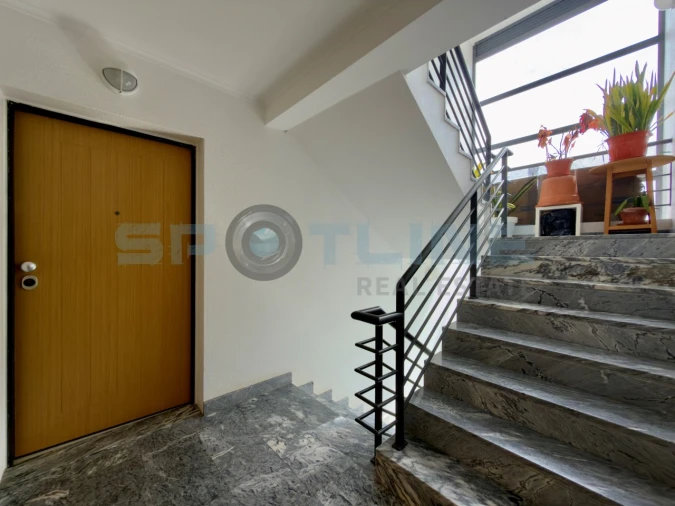 Apartamento T2 para Arrendamento em Lagos (São Sebastião e Santa Maria) Foto 6