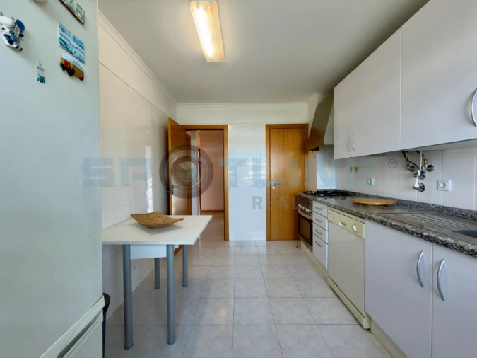 Apartamento T2 para Arrendamento em Lagos (São Sebastião e Santa Maria) Foto 20