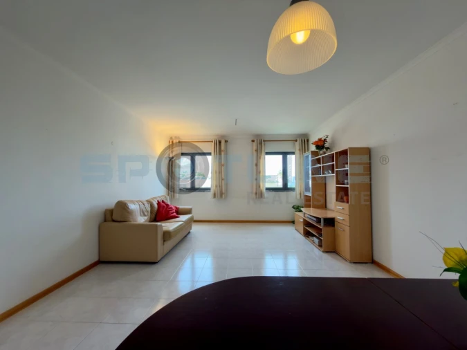 Apartamento T2 para Arrendamento em Lagos (São Sebastião e Santa Maria) Foto 11