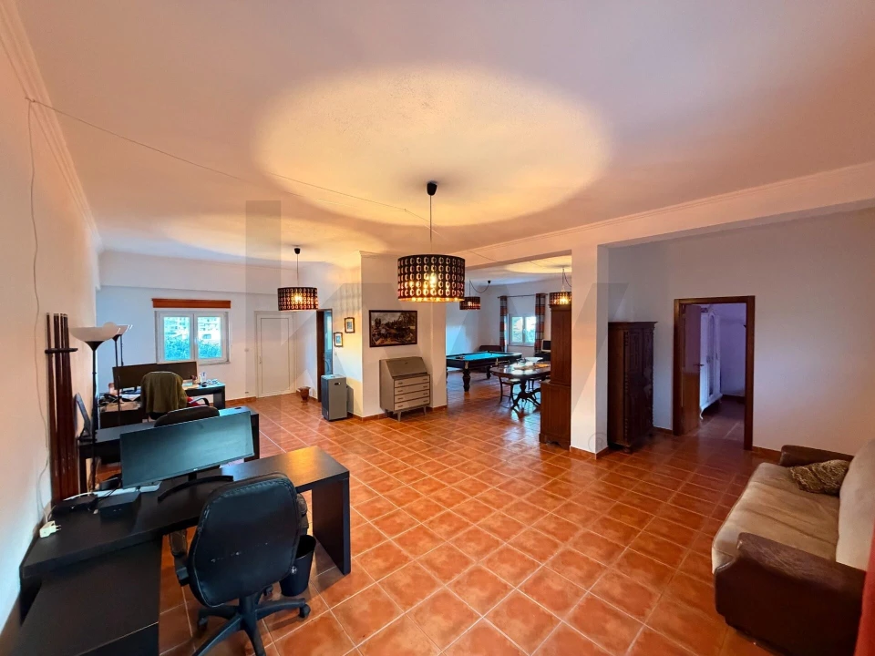 Moradia T5 para Venda em Porto Salvo Foto 11