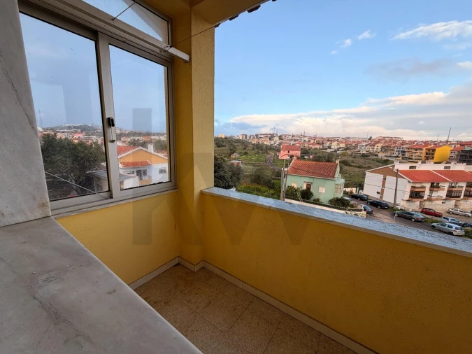 Moradia T5 para Venda em Porto Salvo Foto 27