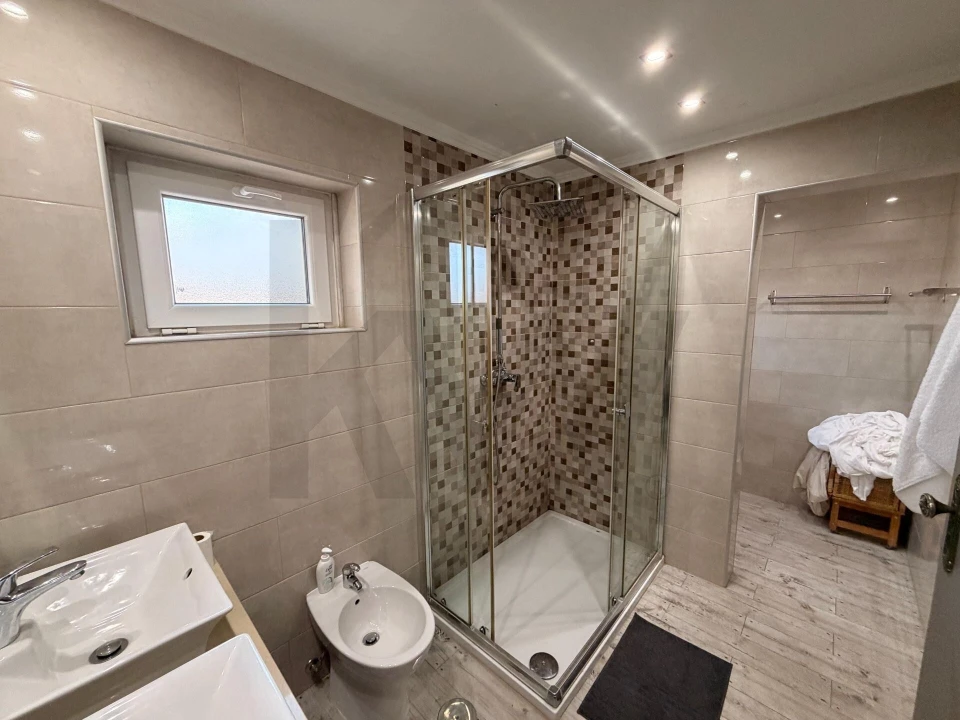 Moradia T5 para Venda em Porto Salvo Foto 29