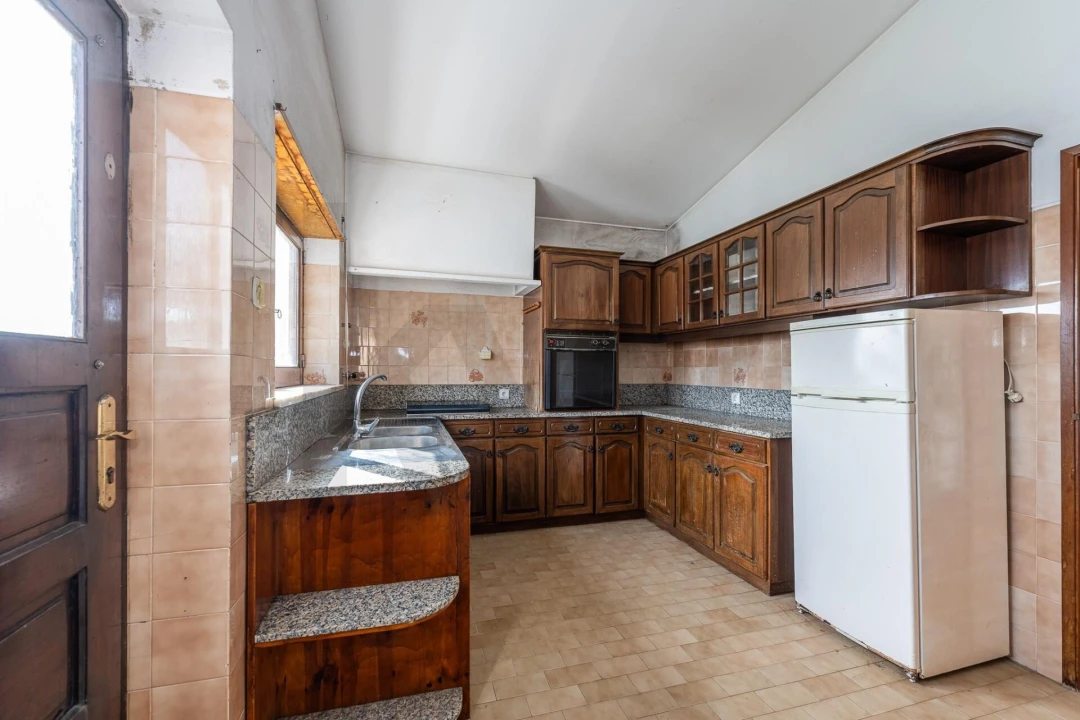 Moradia T6 para Venda em Vila Praia de Ancora Foto 7