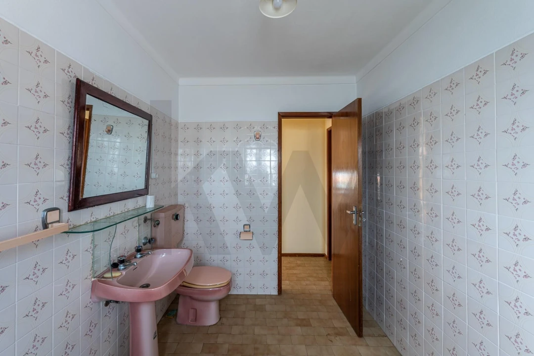 Moradia T6 para Venda em Vila Praia de Ancora Foto 26