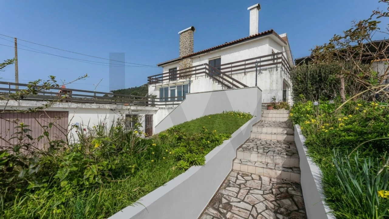 Moradia T6 para Venda em Vila Praia de Ancora Foto 1