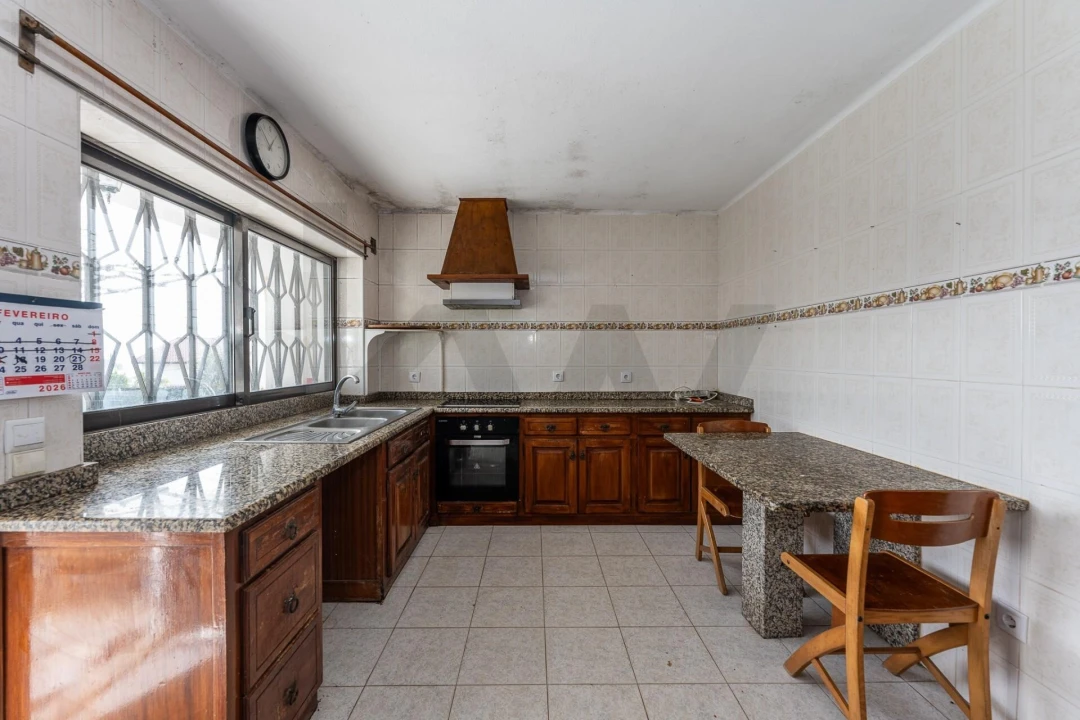 Moradia T6 para Venda em Vila Praia de Ancora Foto 30