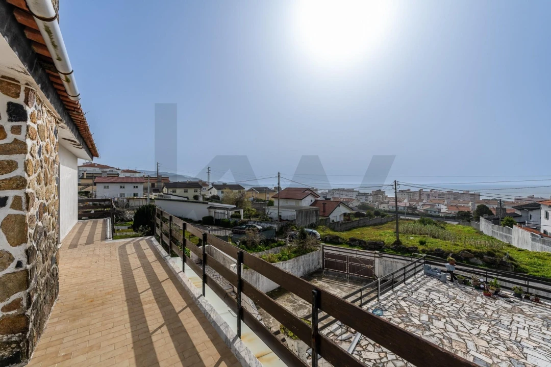 Moradia T6 para Venda em Vila Praia de Ancora Foto 6