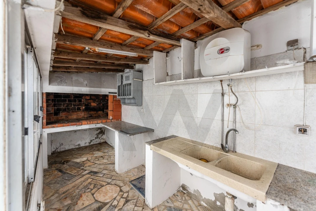 Moradia T6 para Venda em Vila Praia de Ancora Foto 40