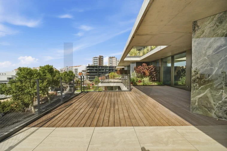 Apartamento T2 para Venda em São Martinho Foto 3
