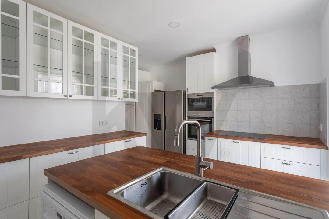 Apartamento T5 para Arrendamento em Arroios Foto 2