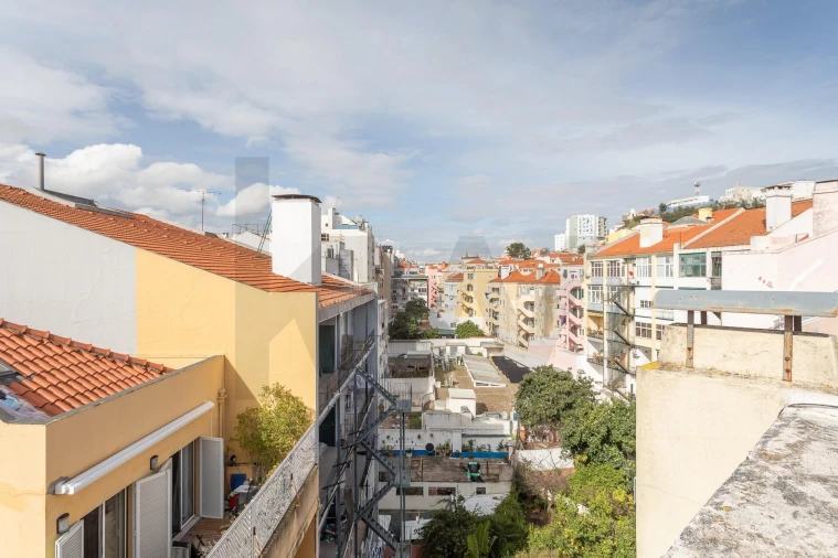 Apartamento T5 para Arrendamento em Arroios Foto 46