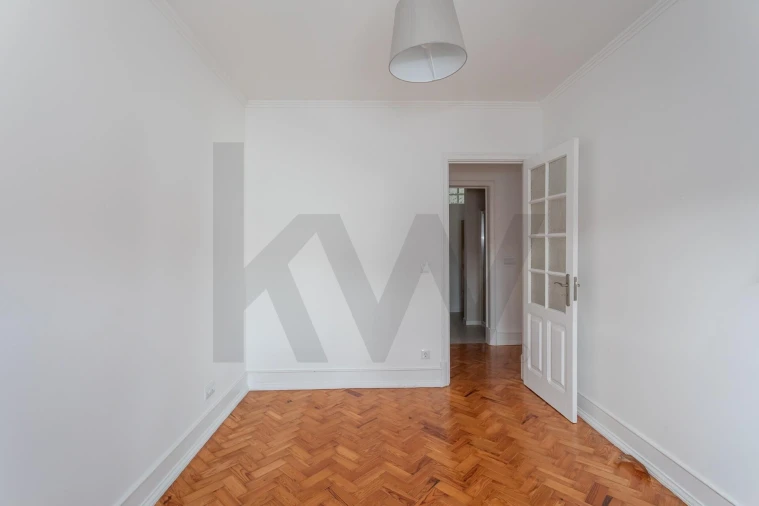 Apartamento T5 para Arrendamento em Arroios Foto 36