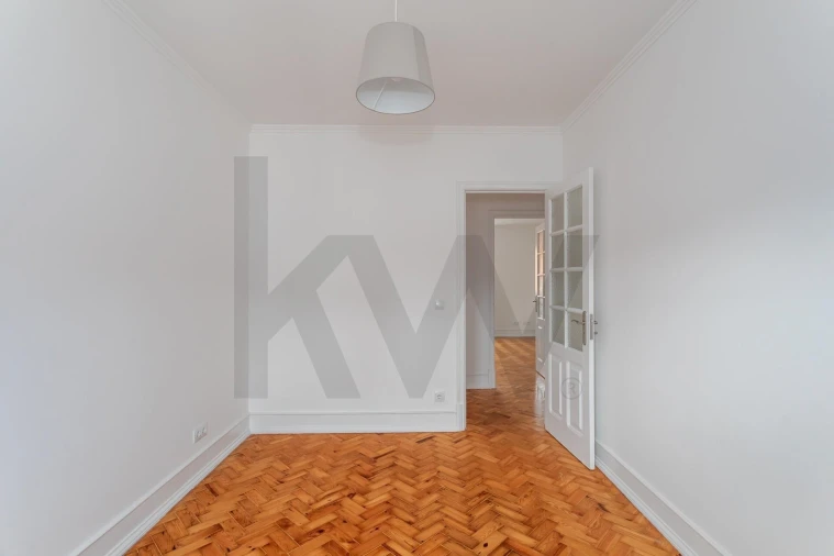 Apartamento T5 para Arrendamento em Arroios Foto 30